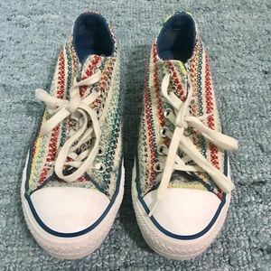 Women’s Size 8 Converse Shoes